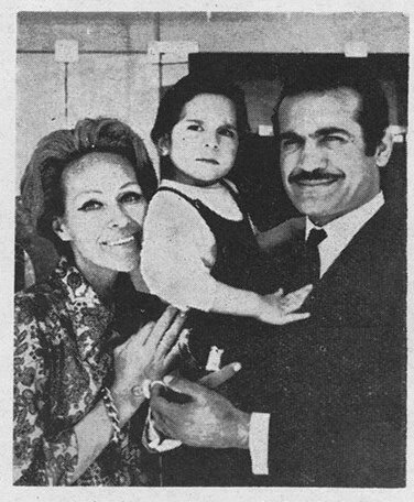 Аня, Ферейдун и их сын Ростам