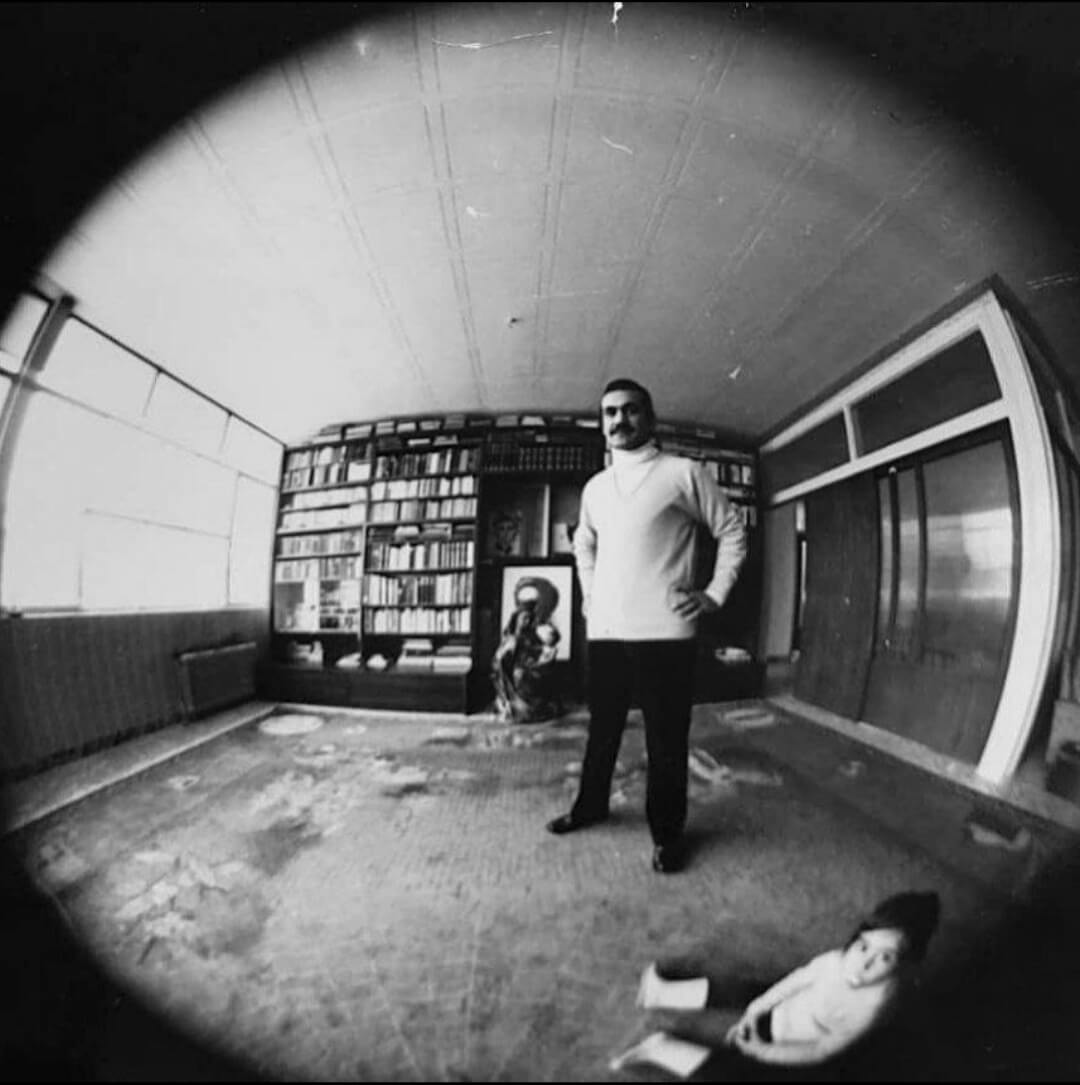 Ферейдун и Ростам Фаррохзад